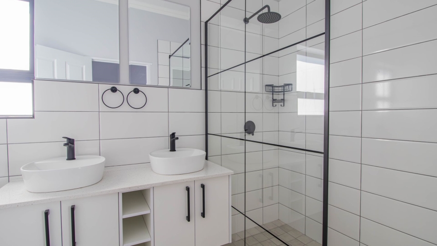 3 Bedroom Property for Sale in Lampiesbaai Western Cape